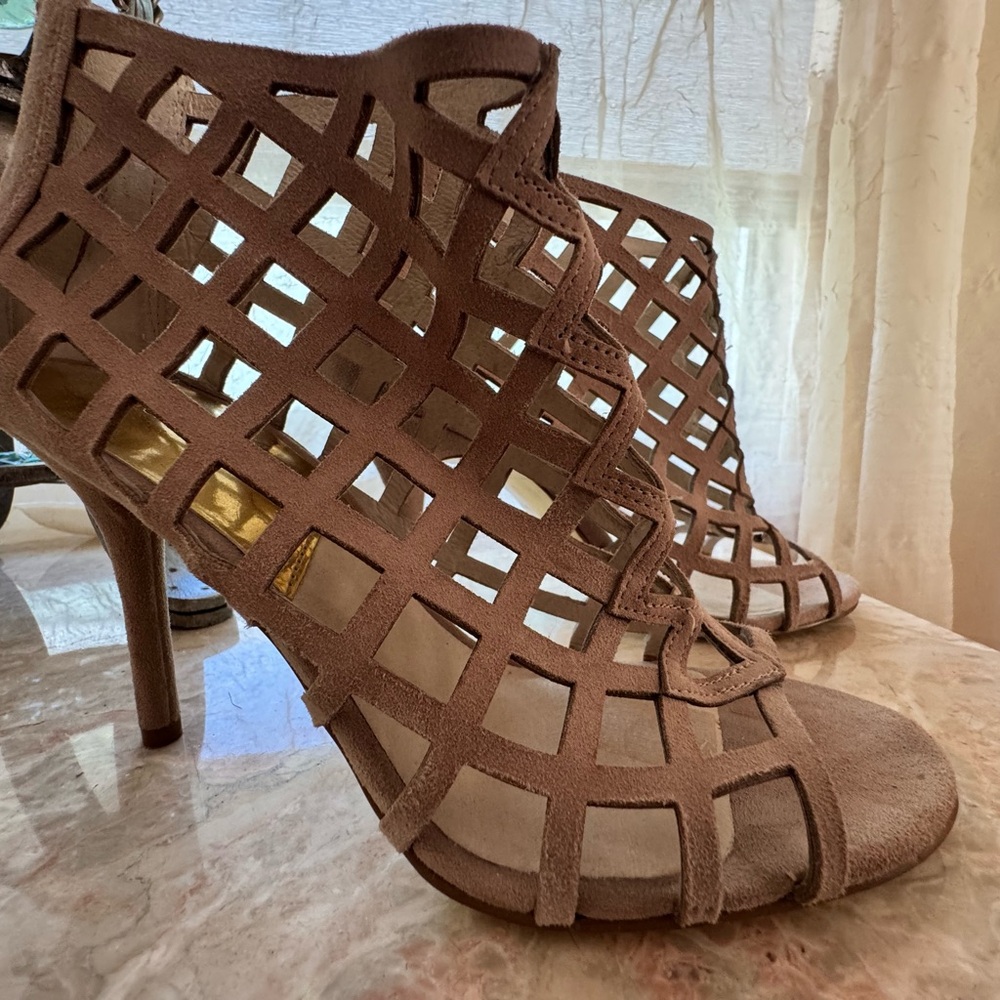 Michael Kors Tan Cutout Heels